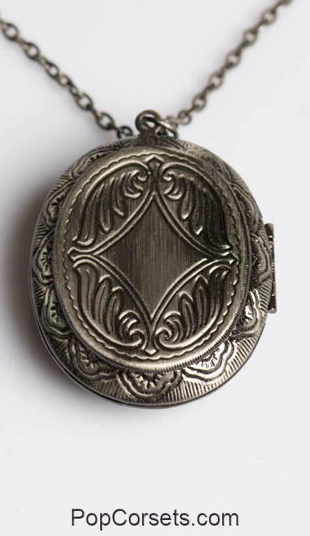 Skeleton Lady Locket - Image 2
