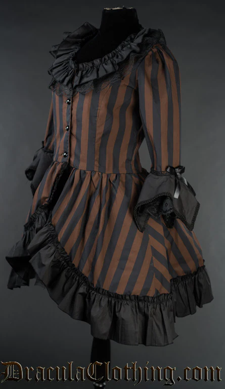 Steampunk Queen Dress - Image 2