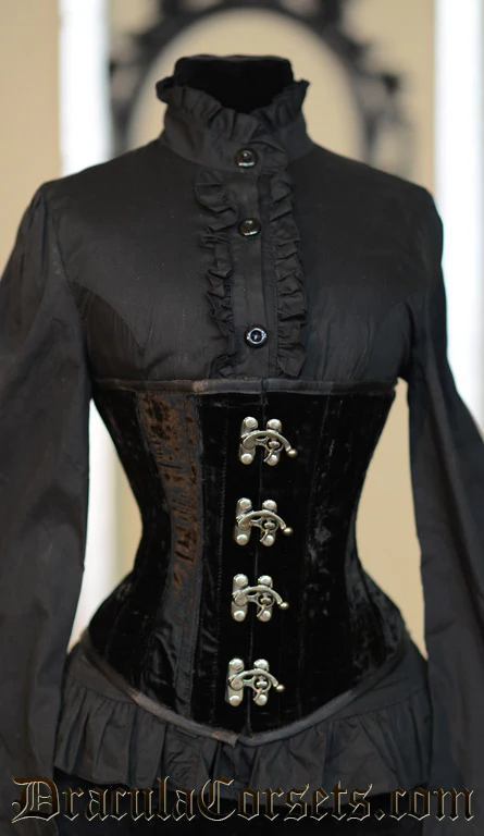 Velvet Clasp Corset - Image 2
